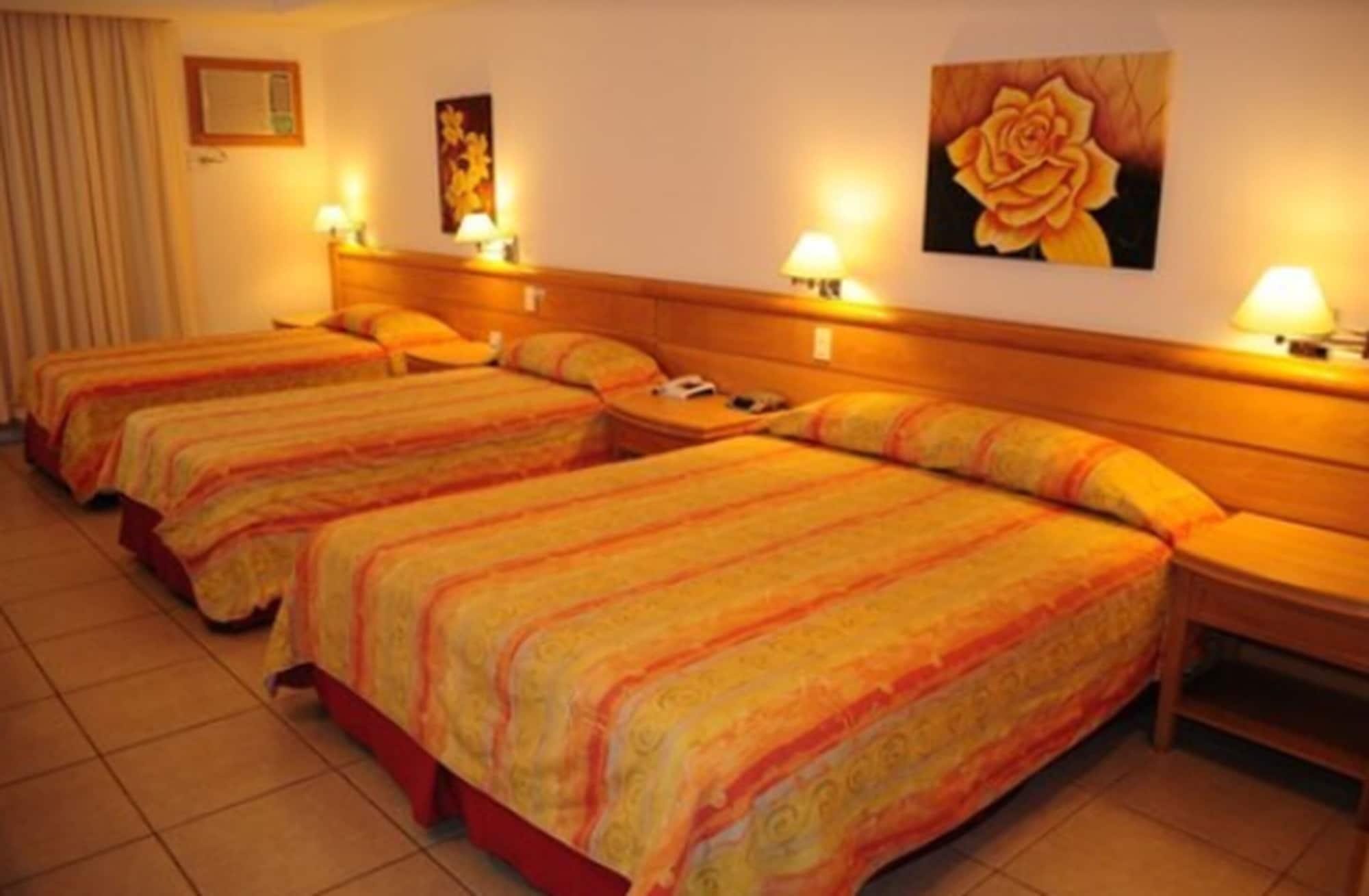 Hotel Atlantico Buzios Convention Exterior foto A room at the hotel
