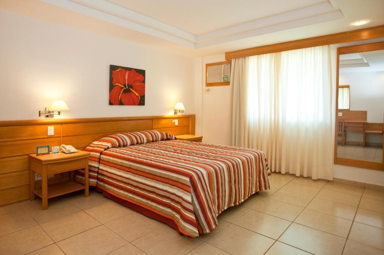Hotel Atlantico Buzios Convention Exterior foto A room at the hotel