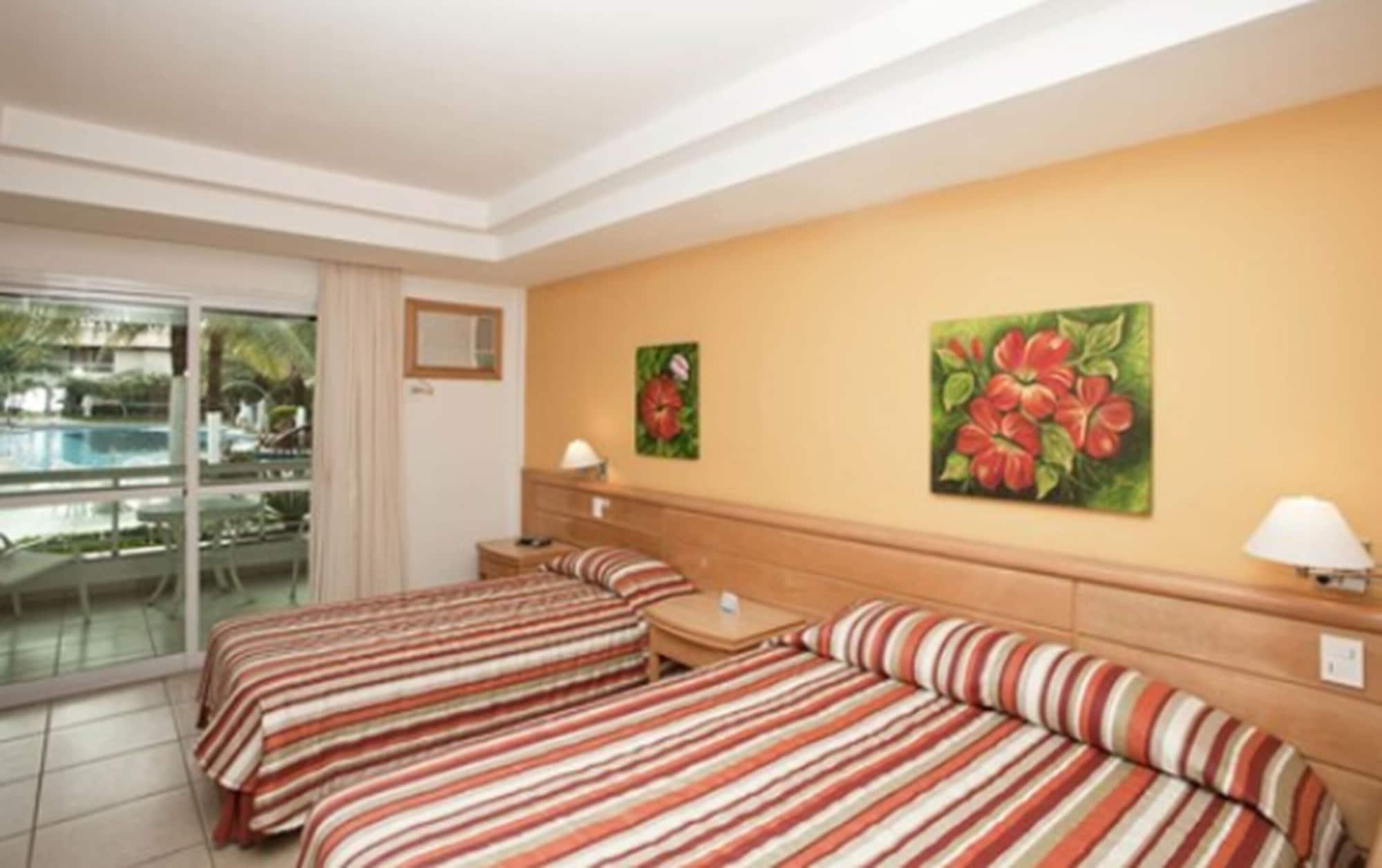 Hotel Atlantico Buzios Convention Exterior foto A room at the hotel